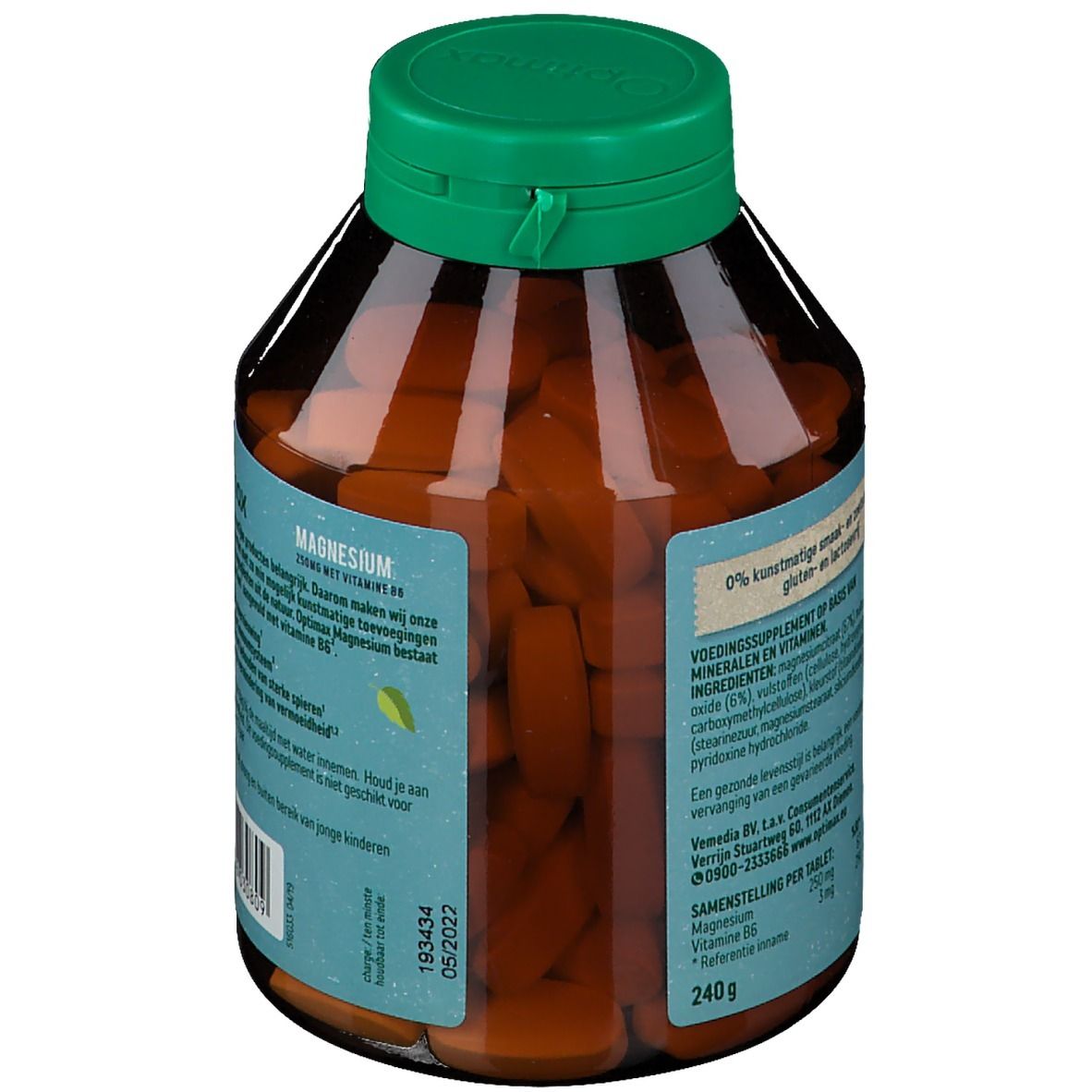 Achterkant bruine fles met groene dop. Tekst: Optimax Magnesium. Ingrediënten, houdbaarheidsdatum 05/2022.