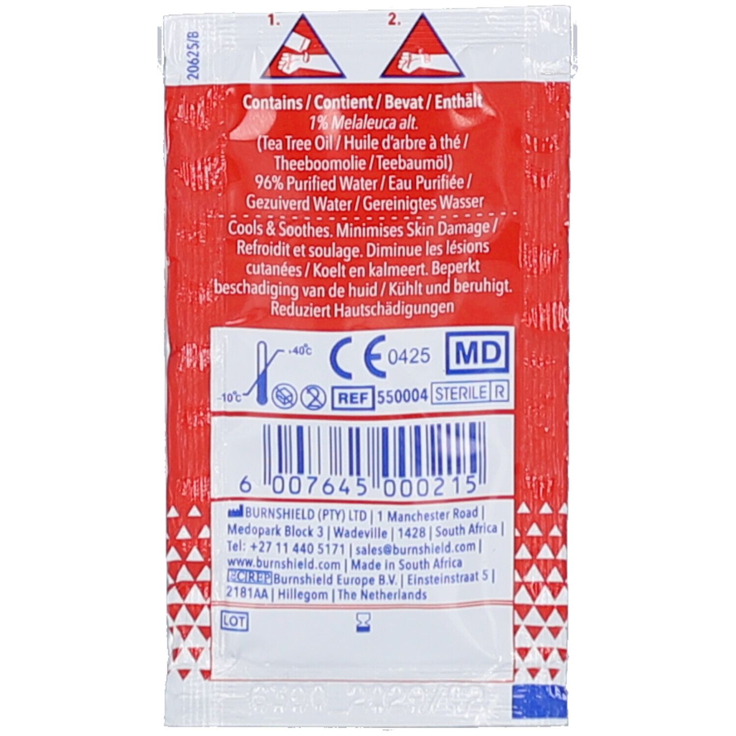 Achterkant van de rode zak. Tekst: Bevat 1% Melaleuca alt. (tea tree olie) en gezuiverd water. CE-markering en REF-nummer.