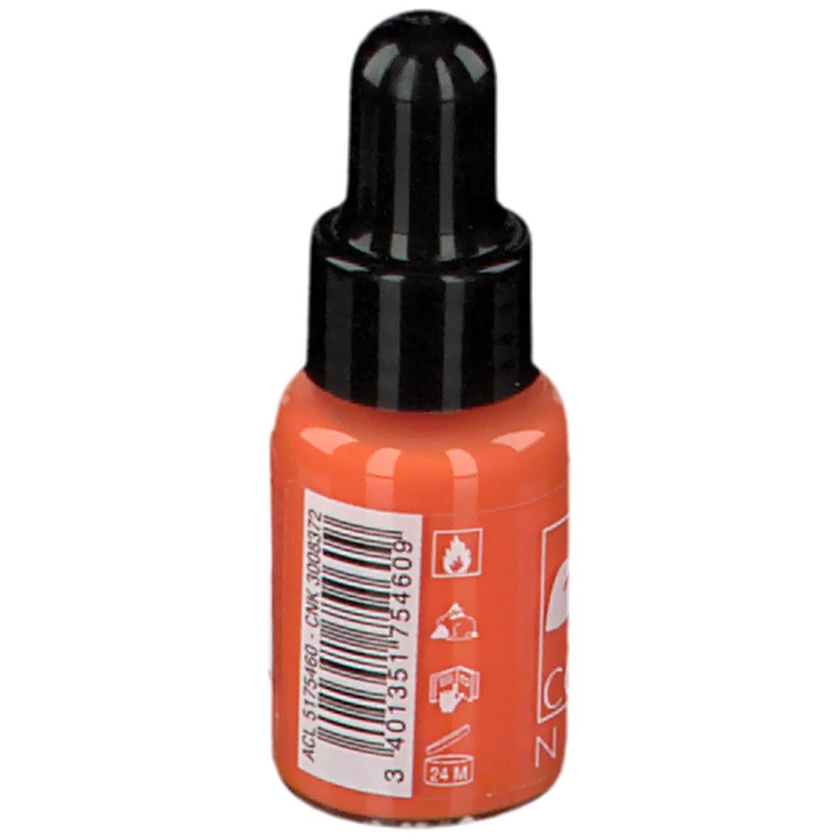 Oranje nagellakflesje met zwarte dop. Opschrift: COSMÈ NAIL. Kleur 11.