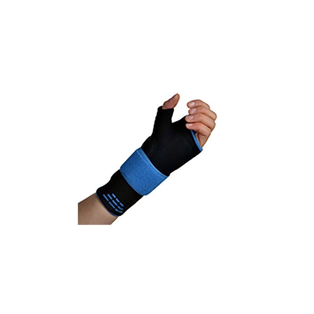 Attelle de poignet noire et bleue. Enveloppe le pouce et le poignet. Fermeture velcro. Portée sur le bras.