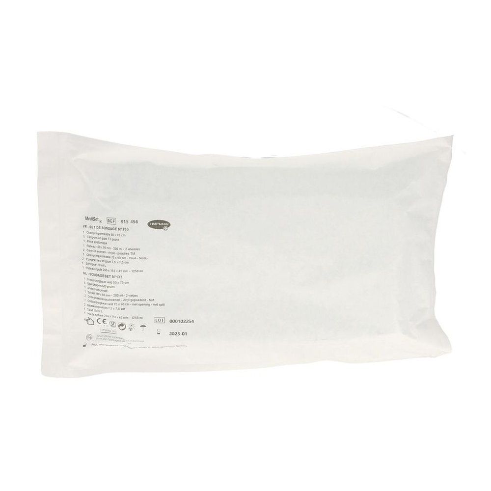 Witte zak met productinformatie. Tekst bevat productnaam, lotnummer en certificeringen. Hartmann-logo.