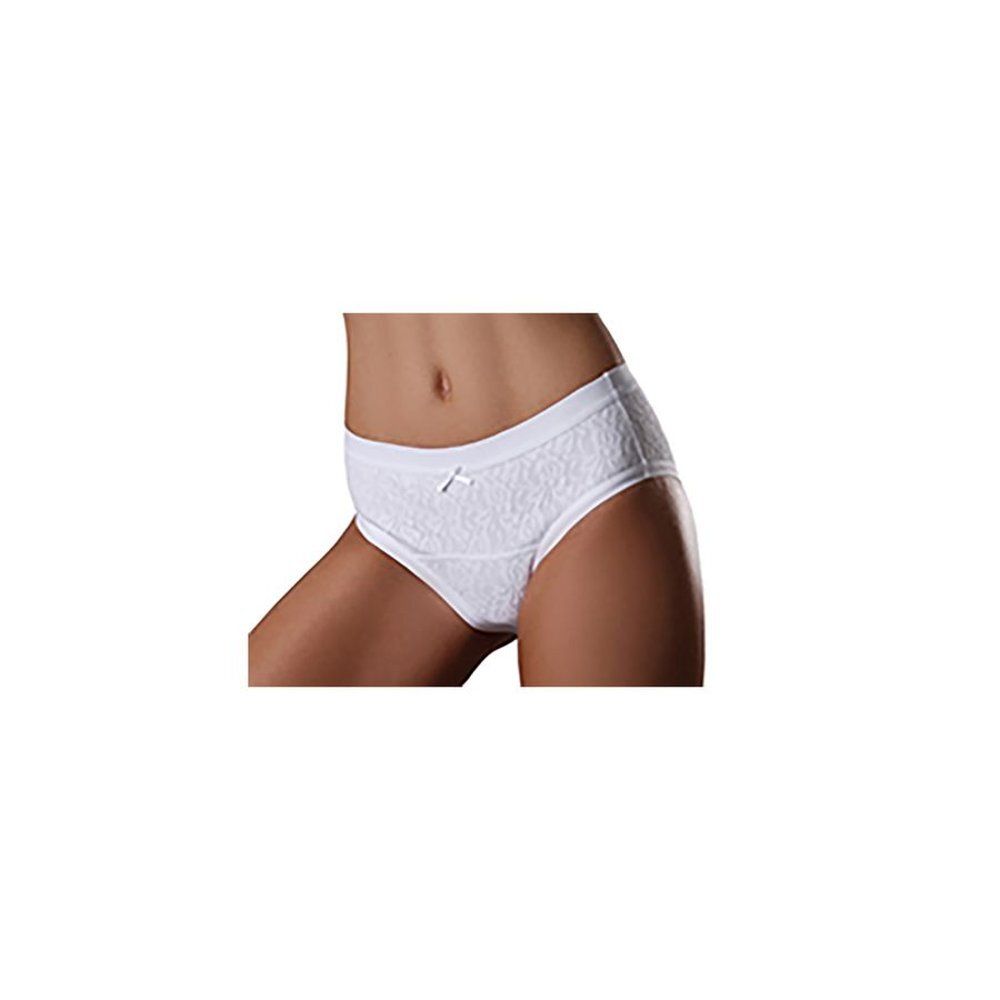 Culotte blanche en dentelle avec nœud. Le produit couvre le ventre et les cuisses. Gros plan, sur fond blanc.