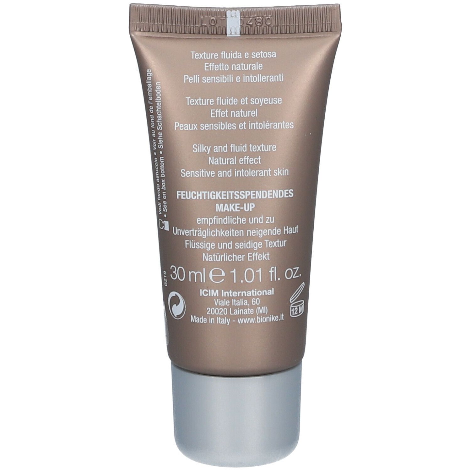 Achterkant van de BioNike DEFENCE COLOR Hydra Foundation tube. Meertalige tekst, 30 ml.