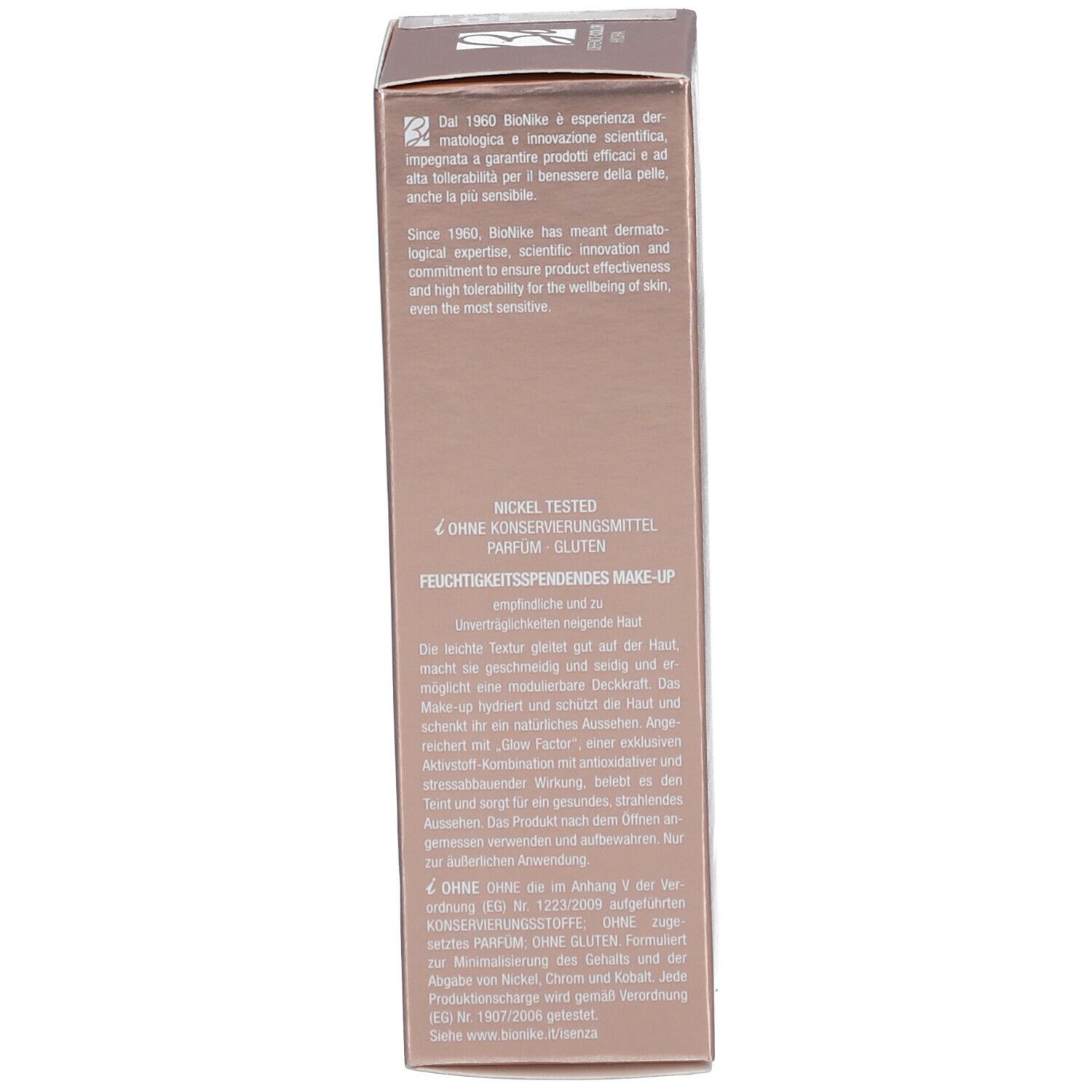 Zijkant van de BioNike DEFENCE COLOR Hydra Foundation verpakking. Meertalige tekst, ingrediënten.