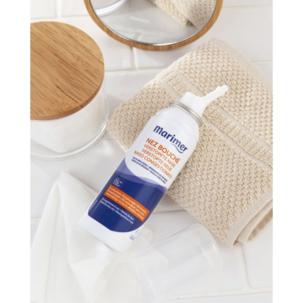 Neussprayfles met dop. Merk: marimer. Tekst: Nez bouché, Verstopte neus.
