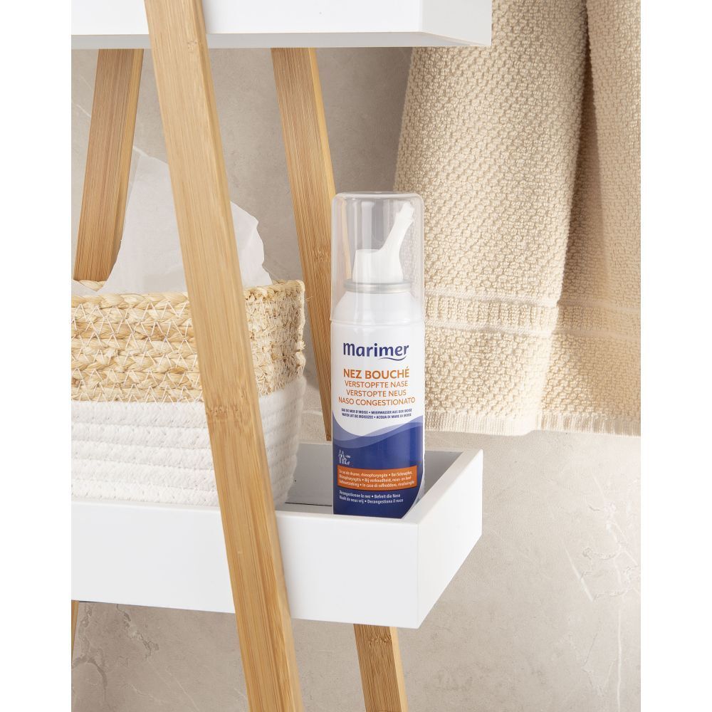 Neussprayfles met dop. Merk: marimer. Tekst: Nez bouché, Verstopte neus.
