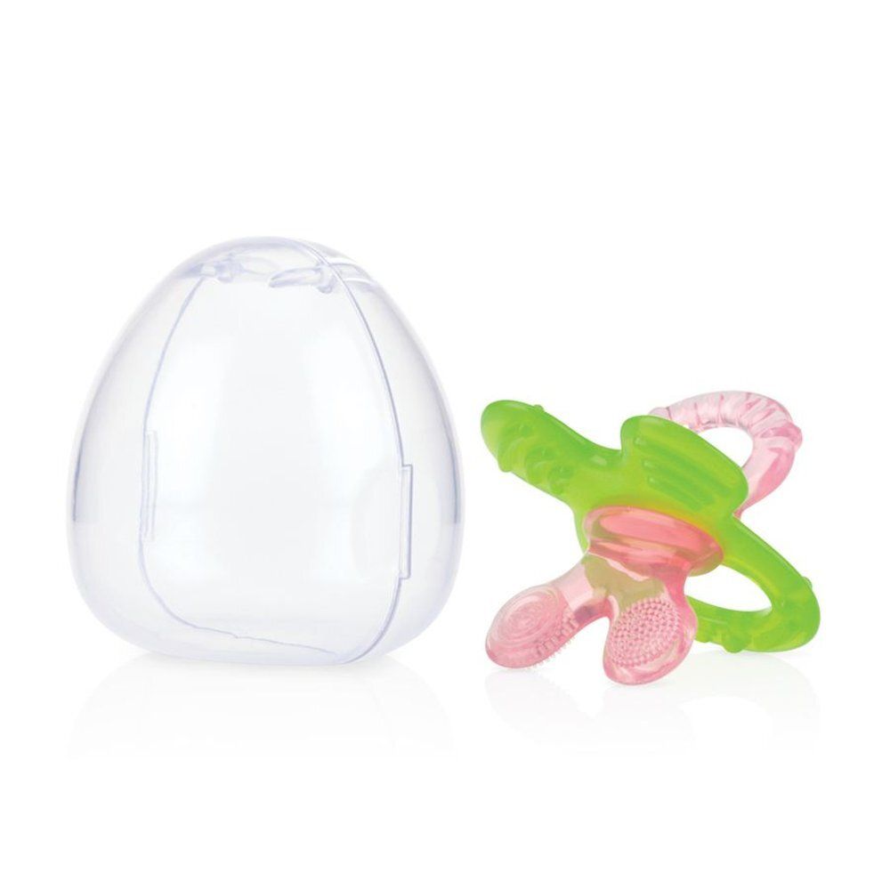 Anneau de dentition rose et vert à côté d'un récipient transparent en forme d'œuf. L'anneau de dentition est de forme ronde et en silicone.