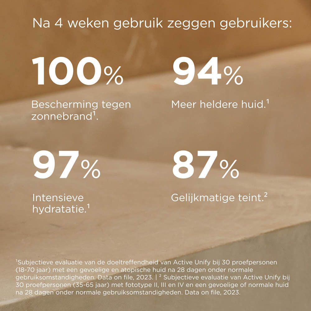 Texte: Après 4 semaines, les utilisateurs disent: 100% protection contre les coups de soleil, 94% peau plus claire.