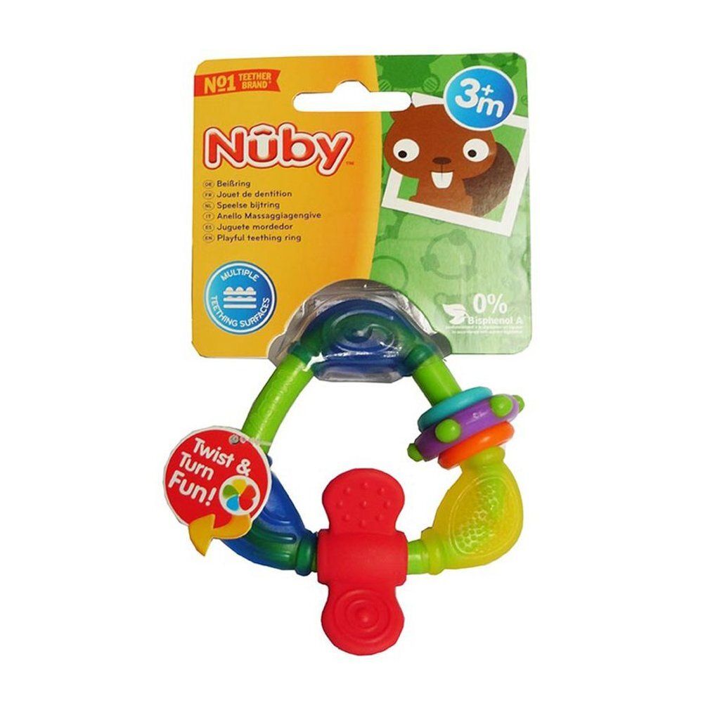 Anneau de dentition triangulaire dans son emballage. Multicolore. Marque Nûby. Emballage avec informations et illustration.