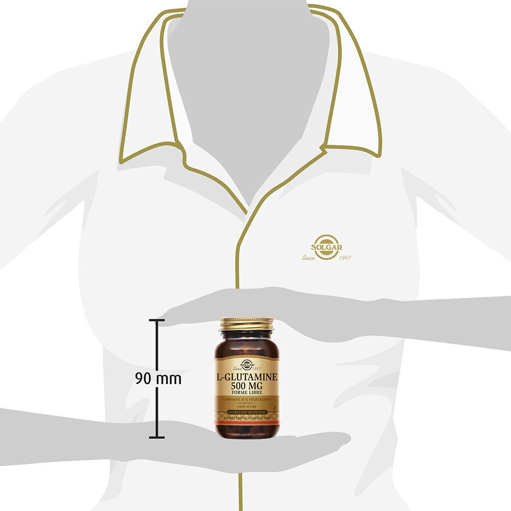 Personne tenant le flacon. Mesure de 90 mm à côté du flacon. Produit : Solgar L-Glutamine 500 mg.