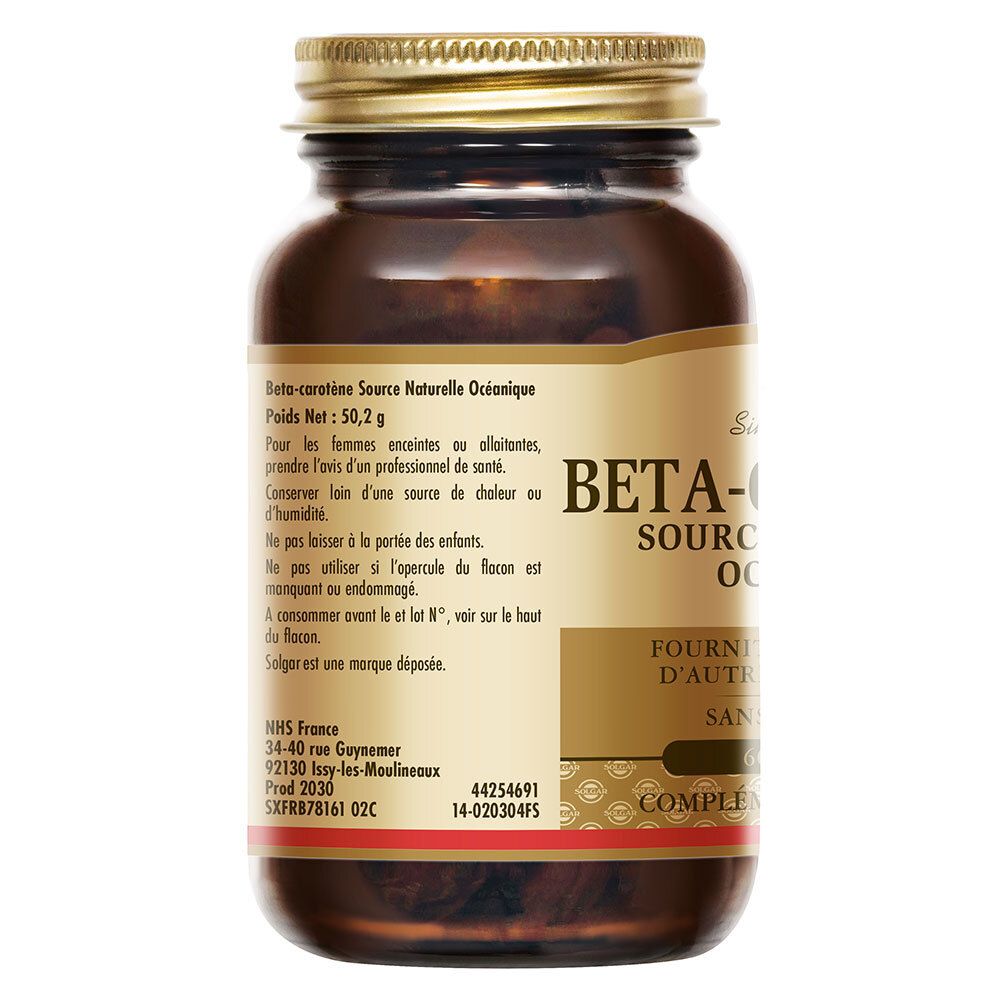 Dos du flacon en verre brun. Étiquette avec texte, dont "Beta-carotène Source Naturelle Océanique".