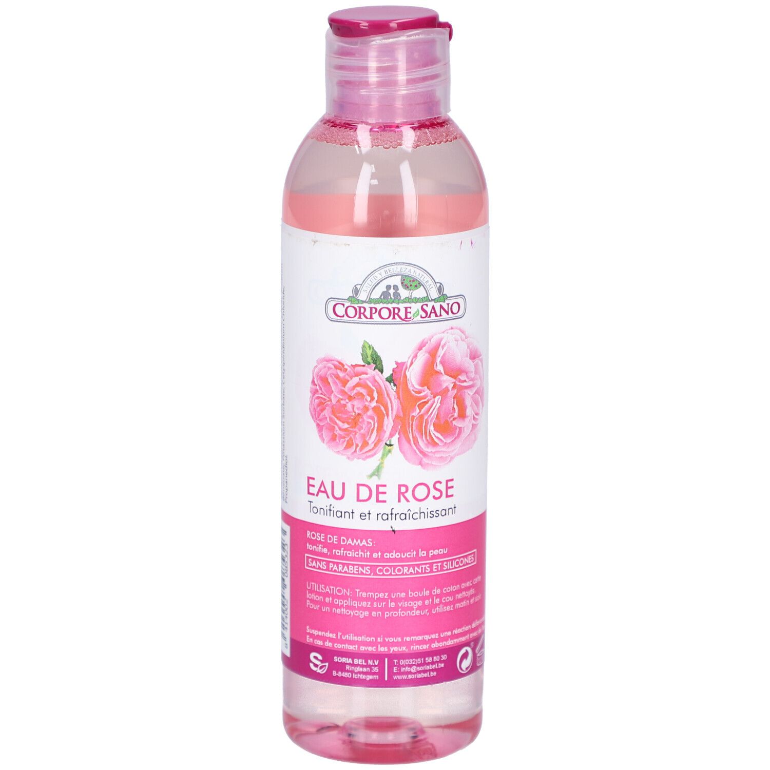 Roze rozenwaterfles met roze dop. Etiket met rozenbloemen en tekst: Eau de Rose.
