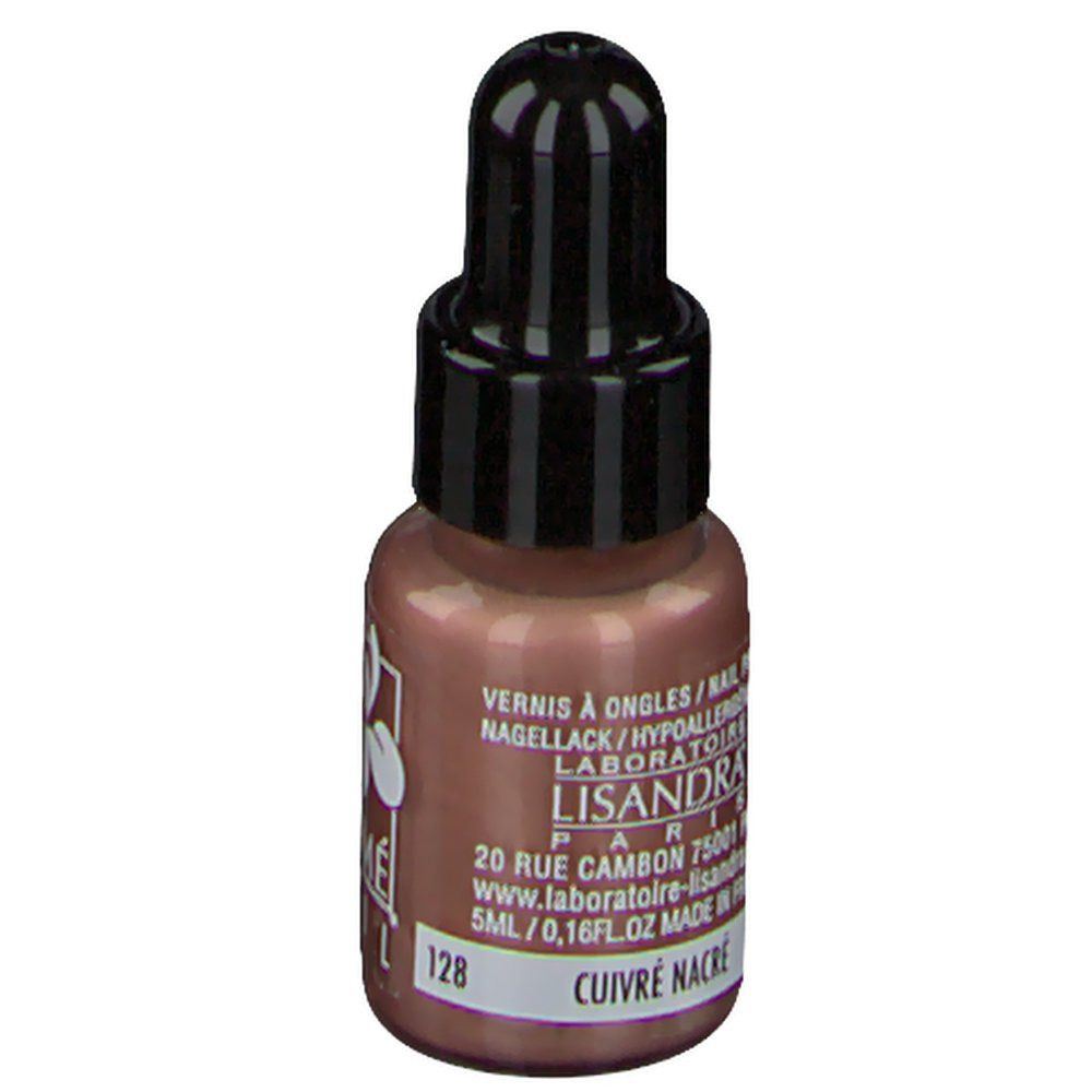 Koperkleurige nagellak in druppelflesje. Zwarte dop. Merk Lisandra. Tekst: Cuivré Nacré. 5ml.