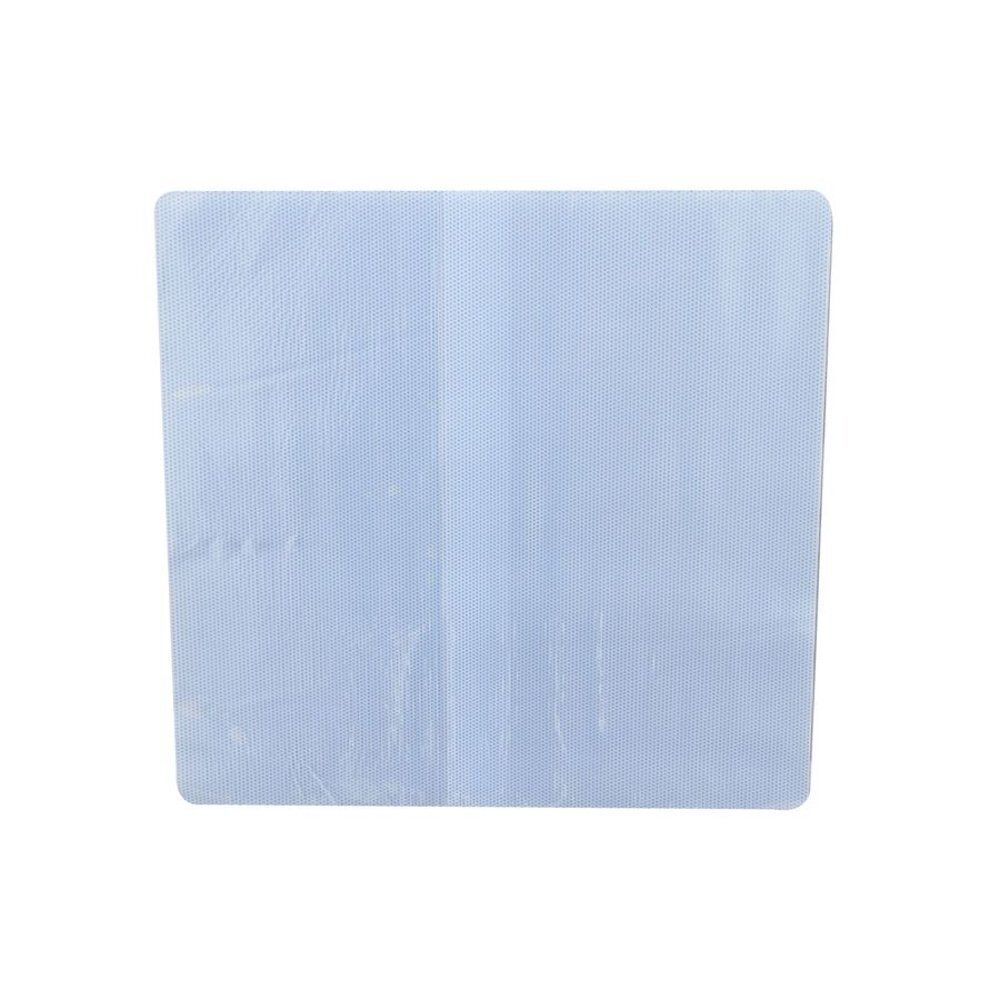 Compresse de gel transparente et carrée. Emballée dans du film plastique. Structure visible.