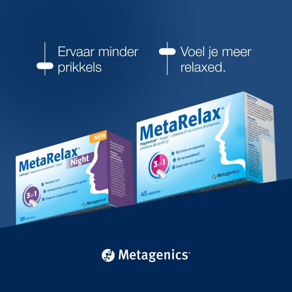 Hand houdt tablet vast. Tekst: MetaRelax, magnesium 4x beter geabsorbeerd. Metagenics-logo.