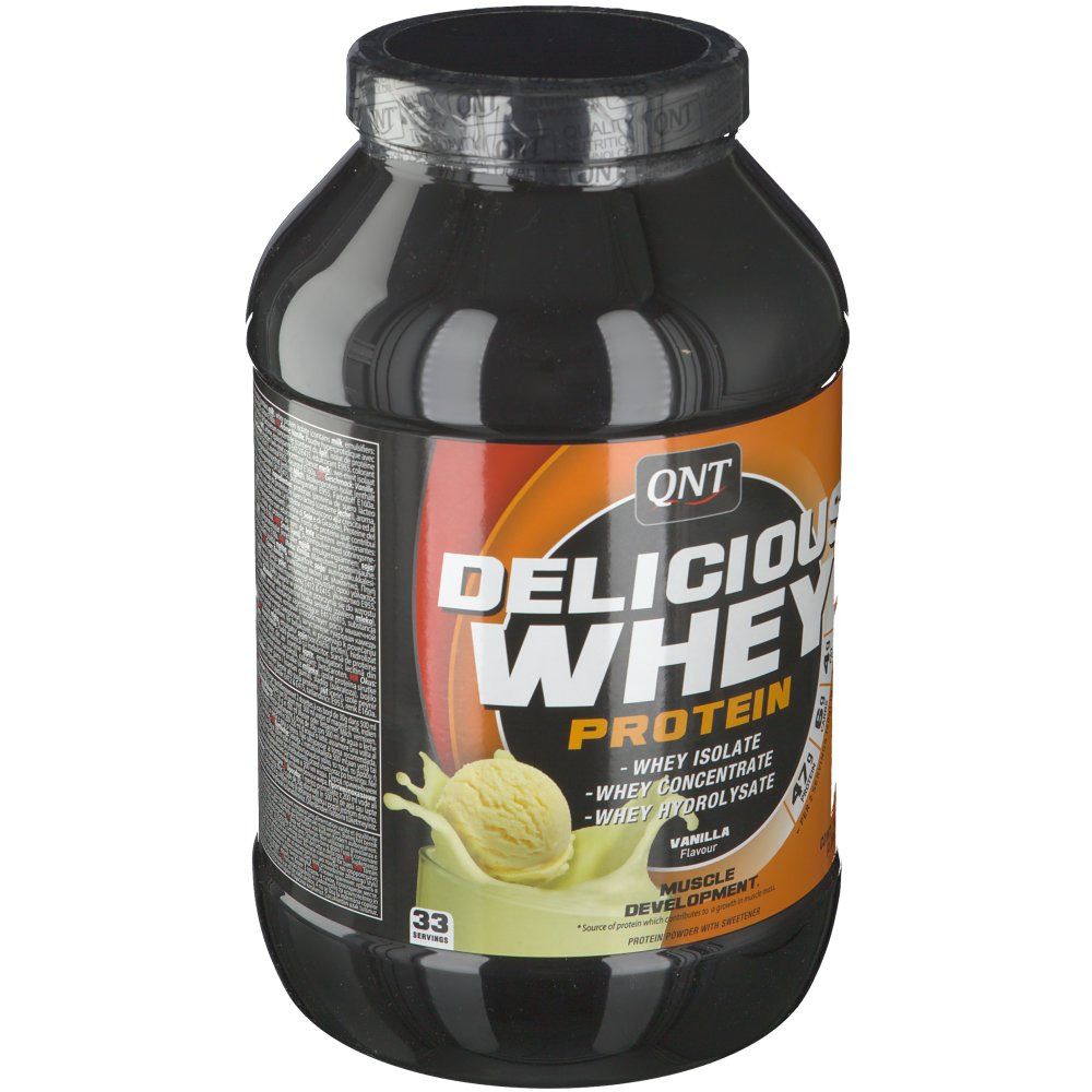 Zwarte pot QNT Delicious Whey Protein. Opschrift: Vanille, isolaat, concentraat, hydrolysaat. Illustratie: vanilledessert. Zwart deksel.