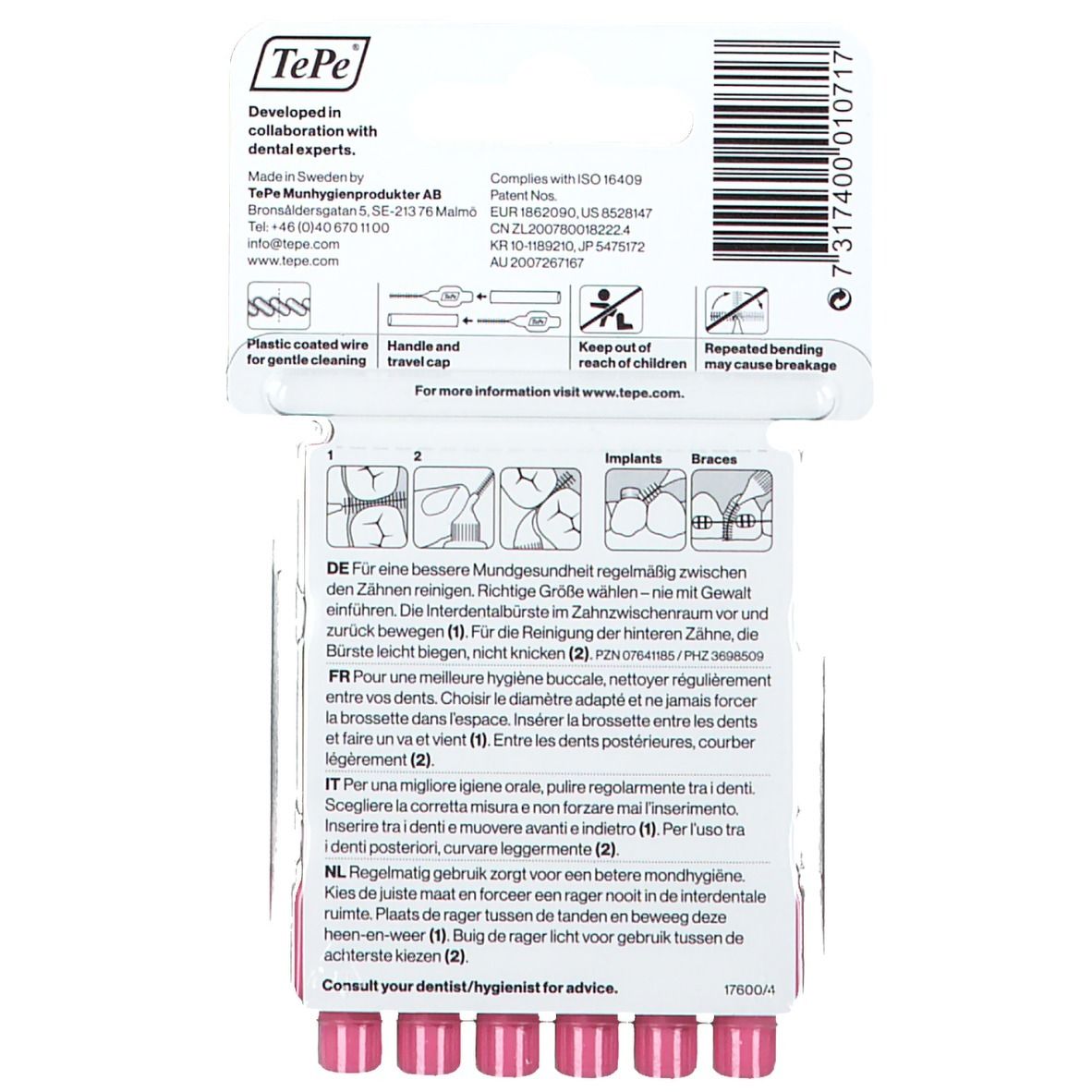 Achterkant van de verpakking met productinformatie. Tekst in het Duits, Frans, Italiaans en Nederlands. Roze interdentale borstels zichtbaar.