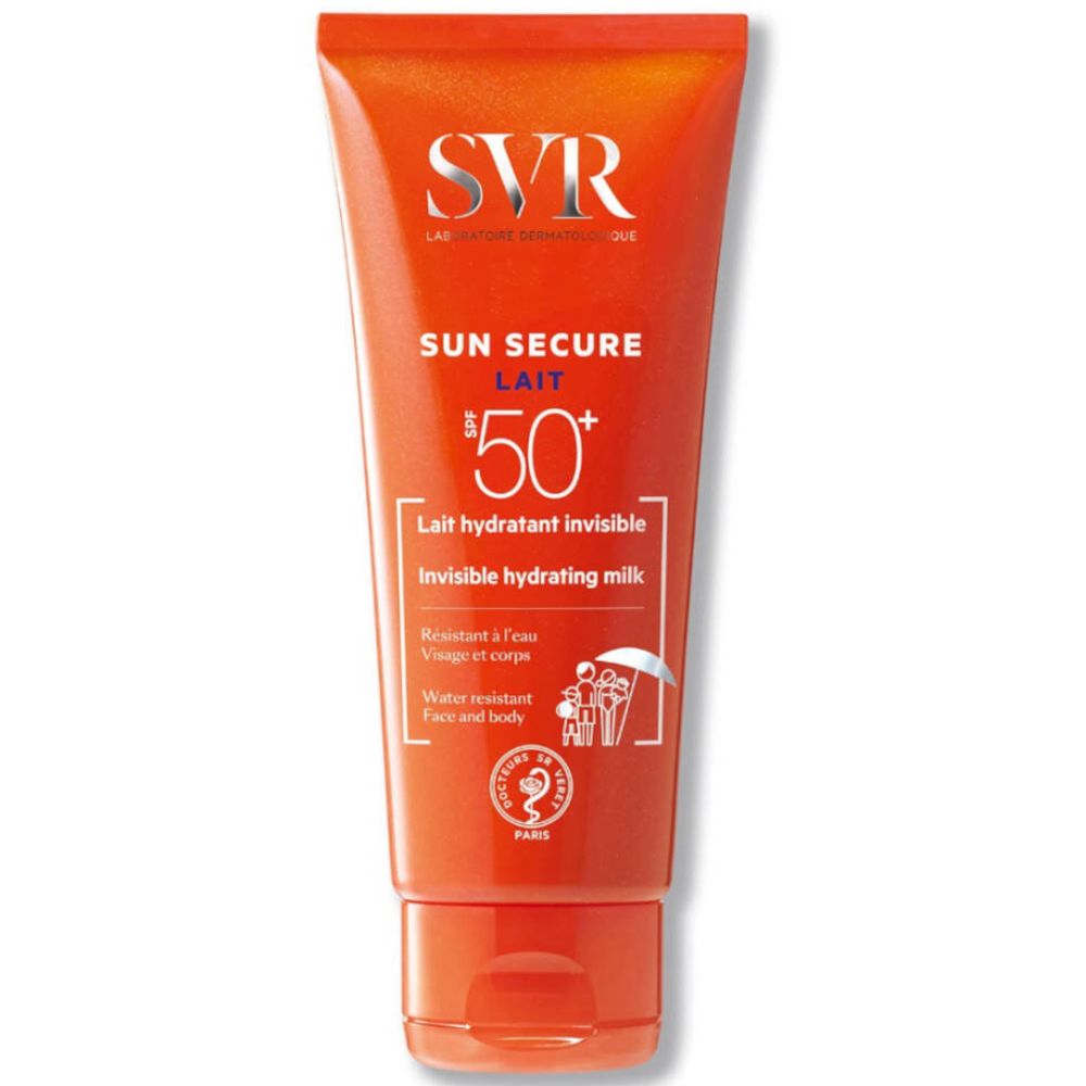 Oranje tube met SVR-logo en tekst: Sun Secure Lait SPF50+. Waterbestendig, gezicht en lichaam. Certificeringslogo.