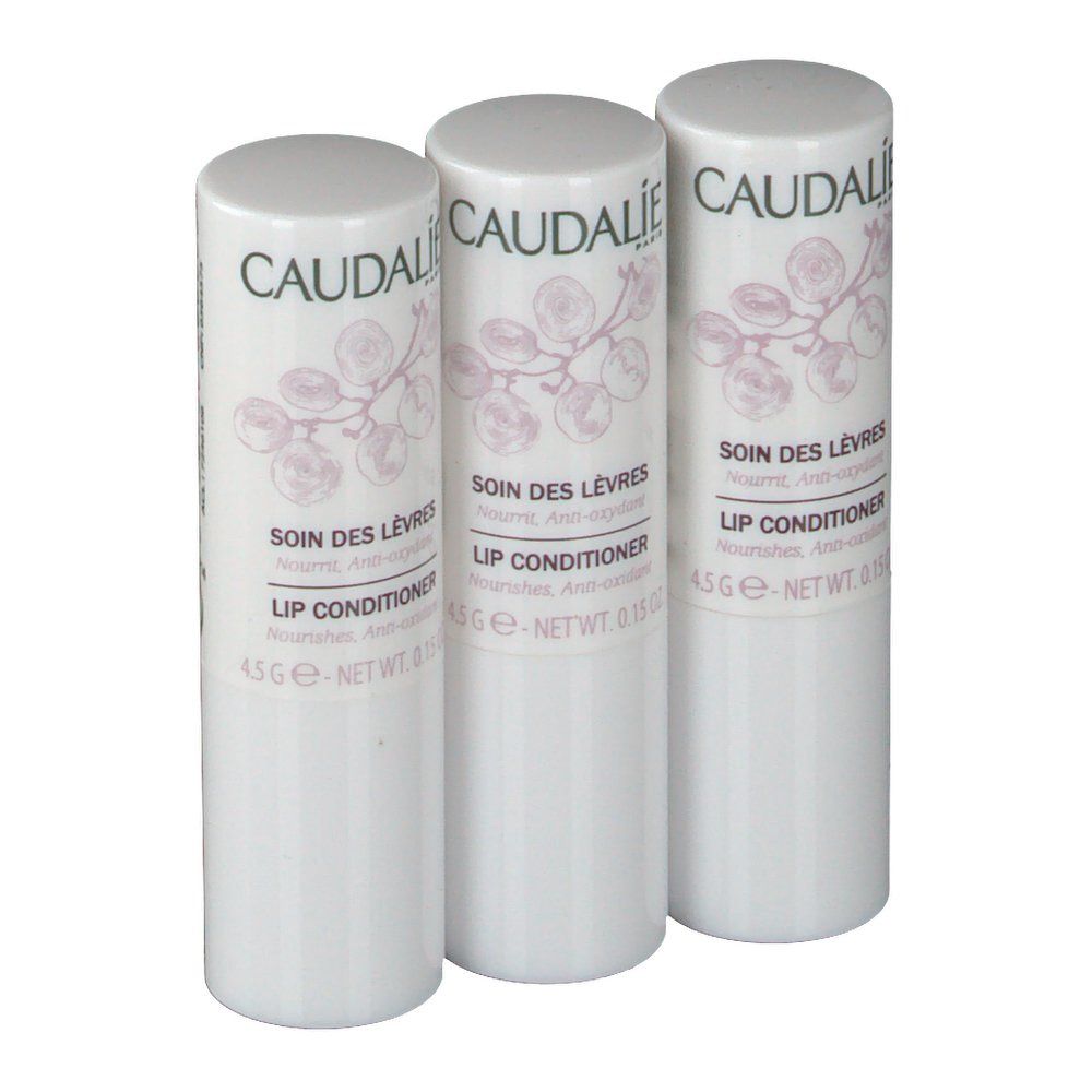 Trois sticks blancs. Inscription: Caudalie, Soin des Lèvres, Lip Conditioner. Vue du produit.