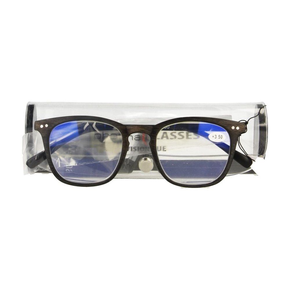 Lunettes dans un étui transparent. Monture noire effet bois. Verres bleus. Inscription "+3.50" sur le verre.