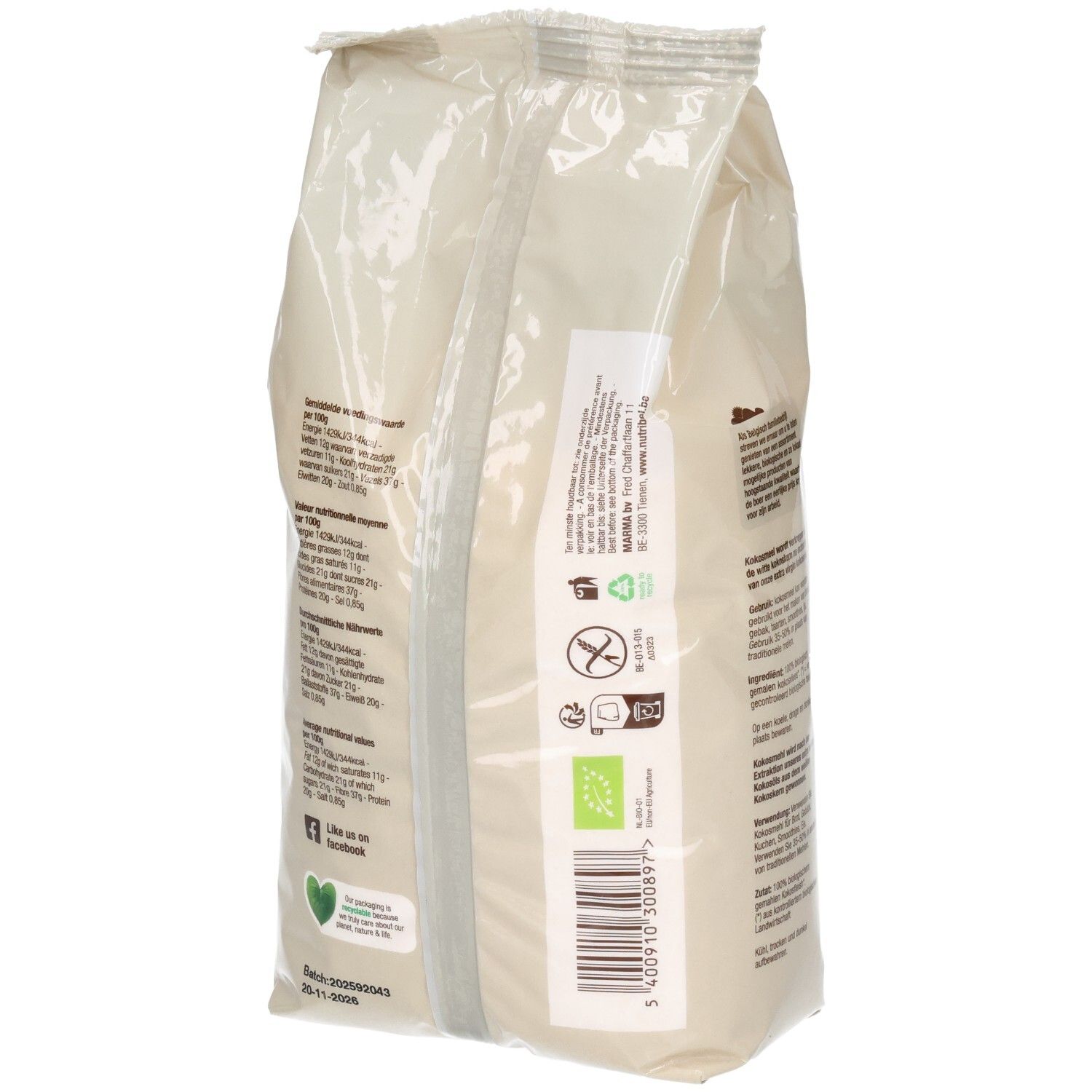 Achterkant van de kokosmeelzak. Tekst, logo's, bio-keurmerk, glutenvrij, vegan. Barcode.