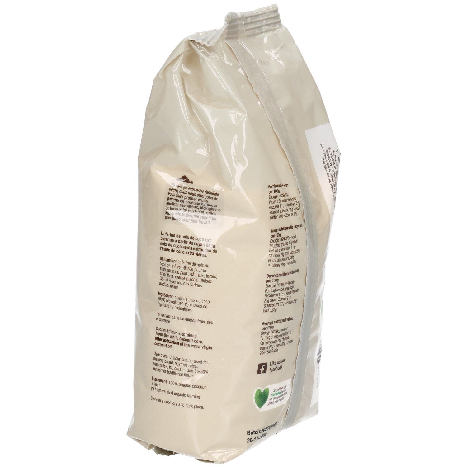 Achterkant van de kokosmeelzak. Tekst, logo's, bio-keurmerk, glutenvrij, vegan. Barcode.