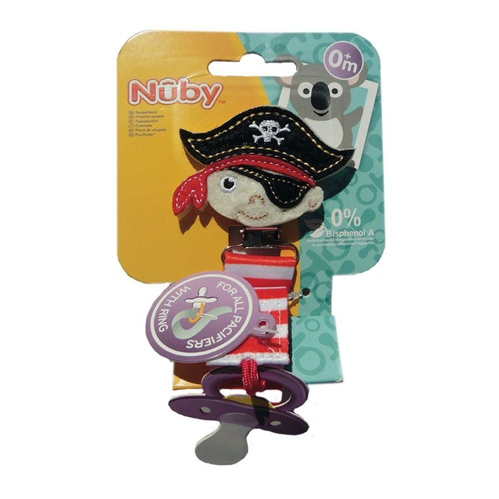 Attache-sucette Nuby avec motif pirate, fixé sur un emballage. Comprend une sucette. Emballage avec logo et informations.