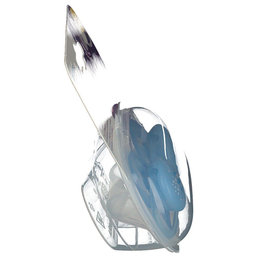 Vue oblique de l'emballage avec deux sucettes bleues. L'emballage est transparent et affiche des informations.