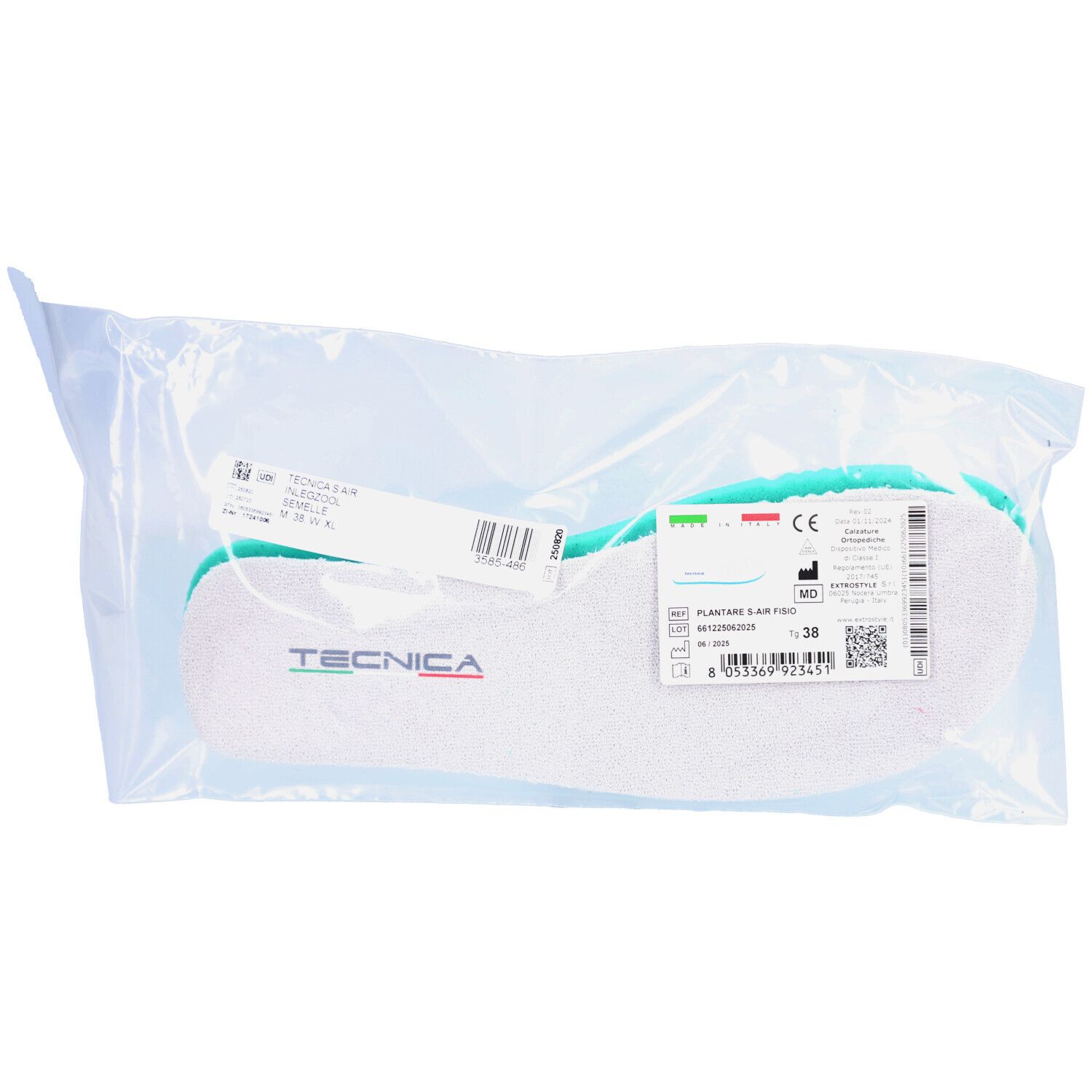 Semelles intérieures dans un emballage plastique. Logo TECNICA visible. Étiquette d'informations.
