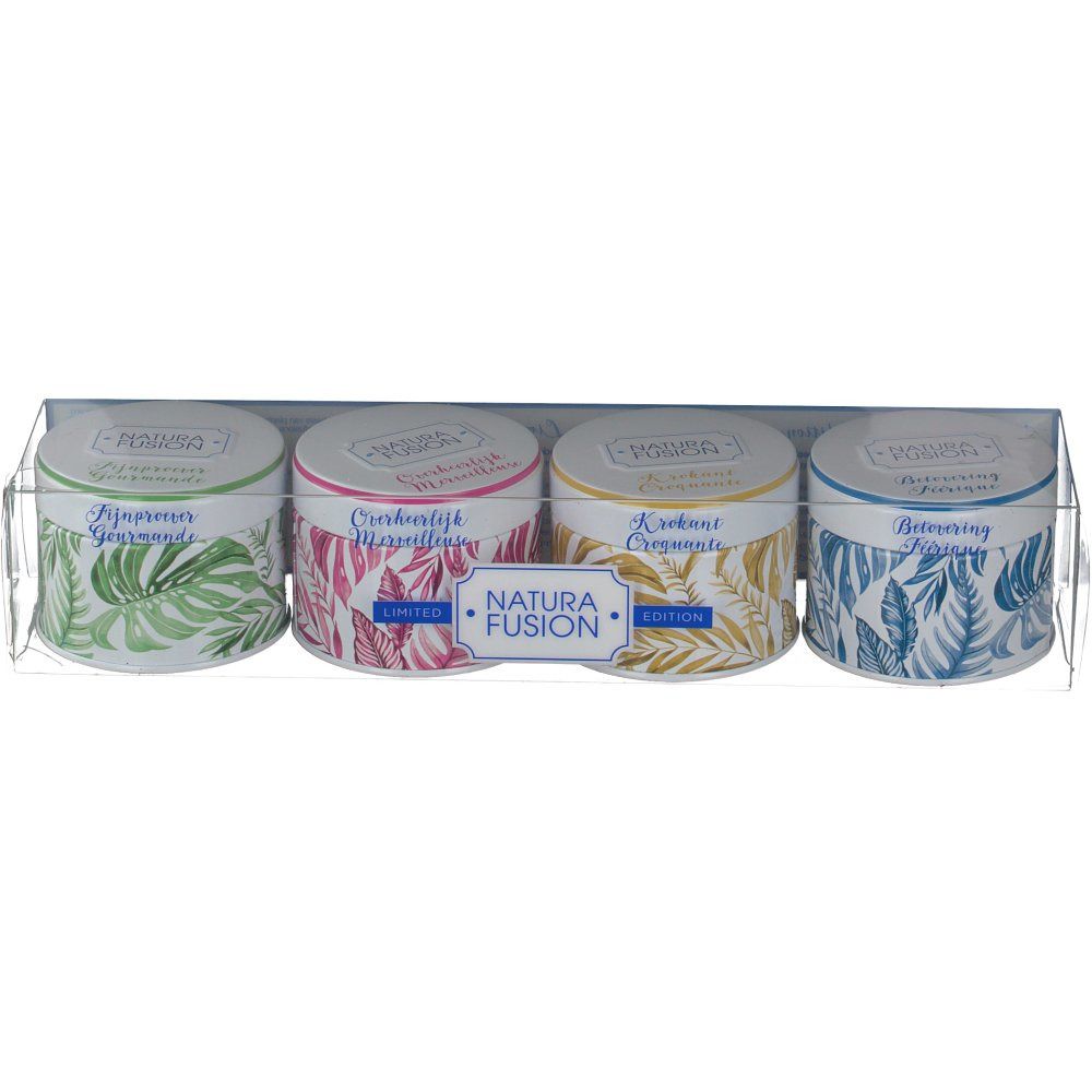 Quatre boîtes rondes dans un emballage transparent. Chaque boîte a un design différent et l'inscription "Natura Fusion".