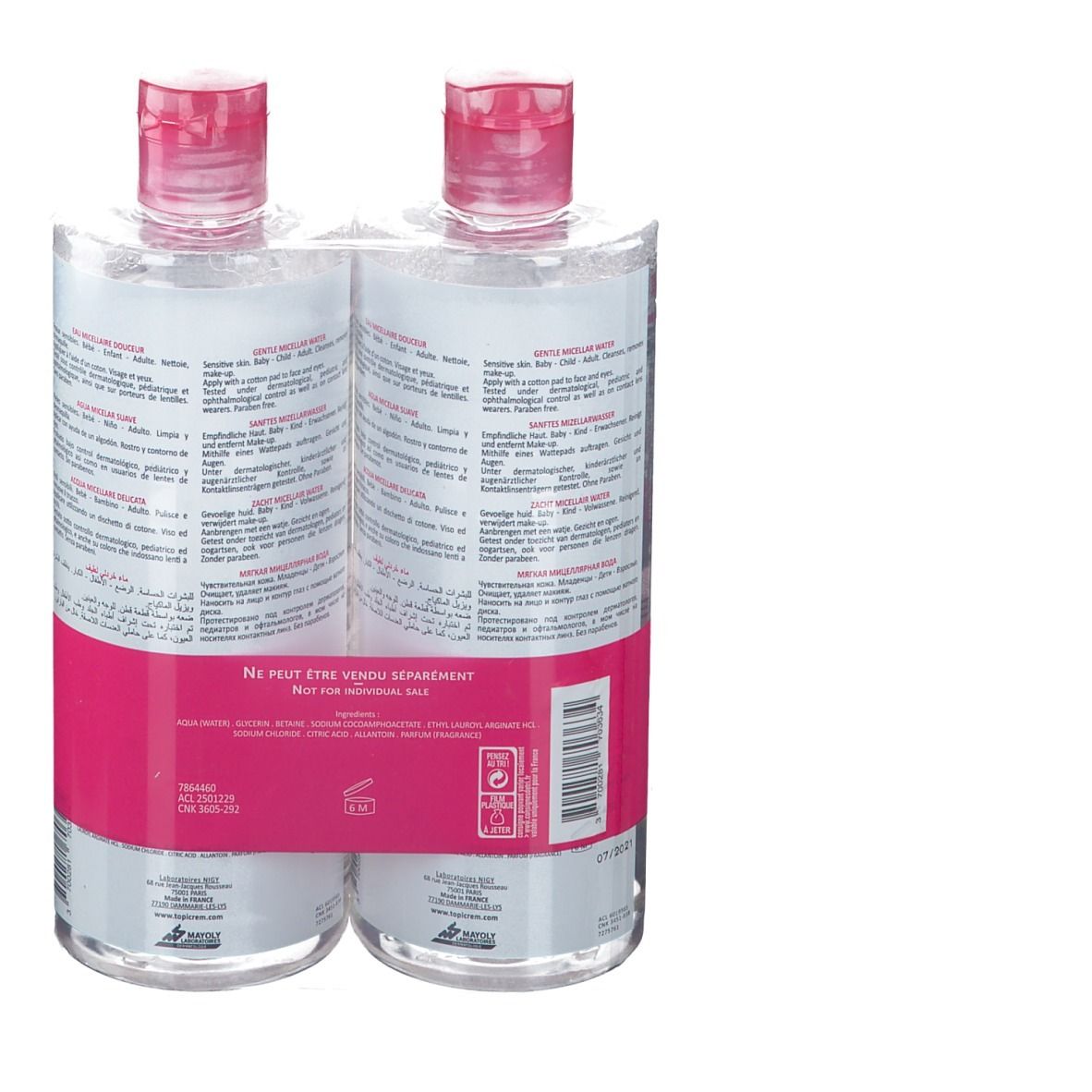 Achteraanzicht van twee flessen micellair water, roze etiket, tekst. Niet afzonderlijk te koop.
