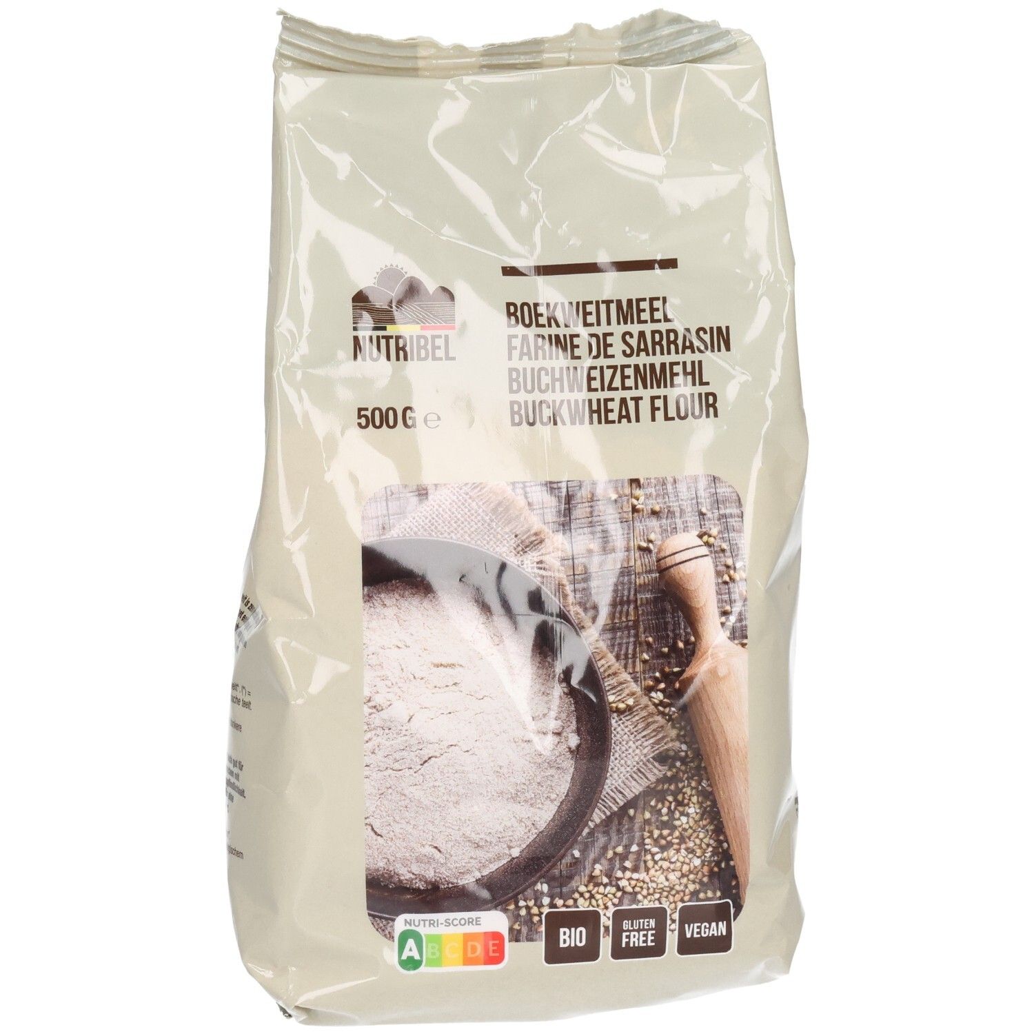 Zak Nutribel boekweitmeel. Opschriften: naam, productnaam, gewicht, bio-keurmerk, glutenvrij, vegan.
