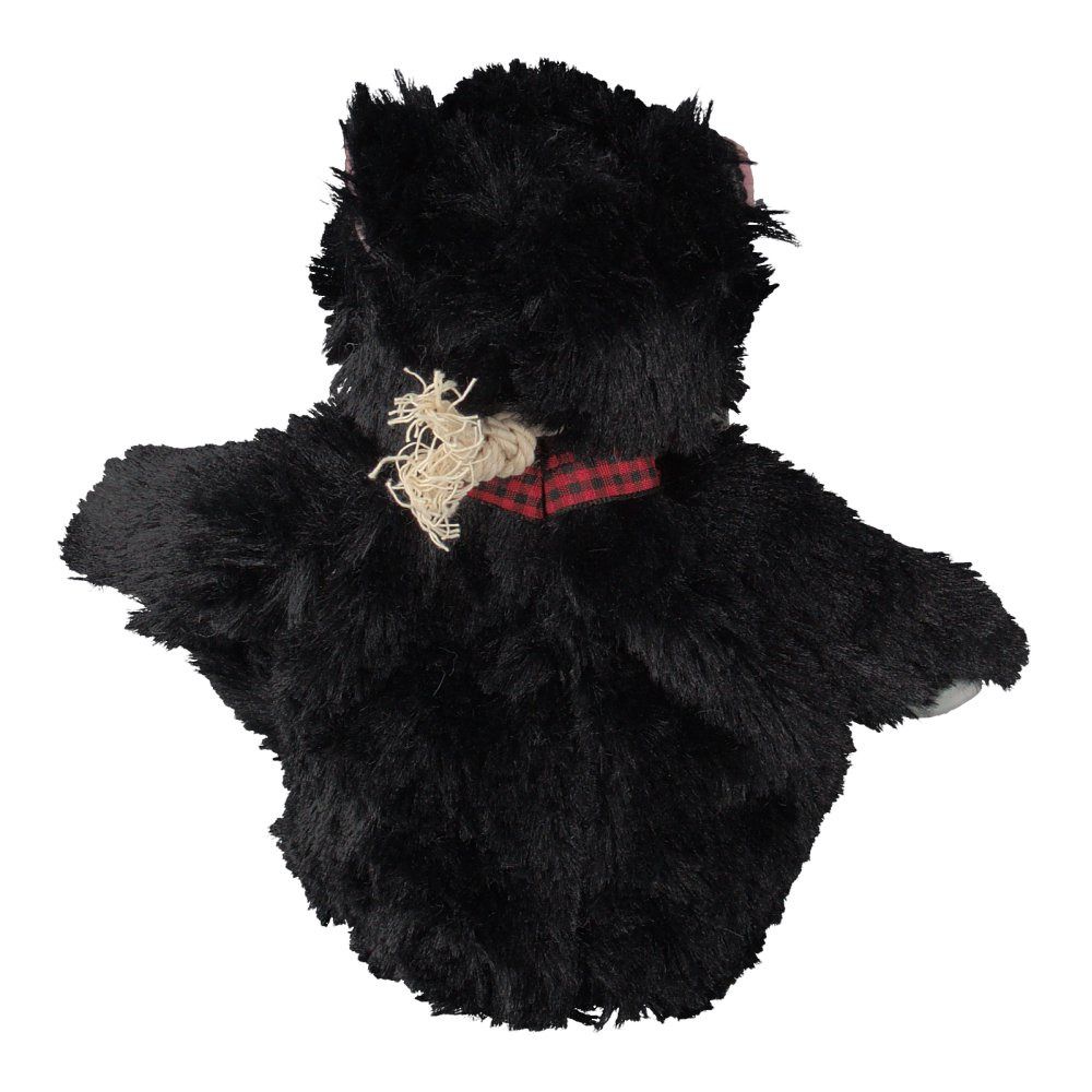 Vue arrière d'un chat noir en peluche. Visible : col rouge, étiquette. Le col est à carreaux rouges.