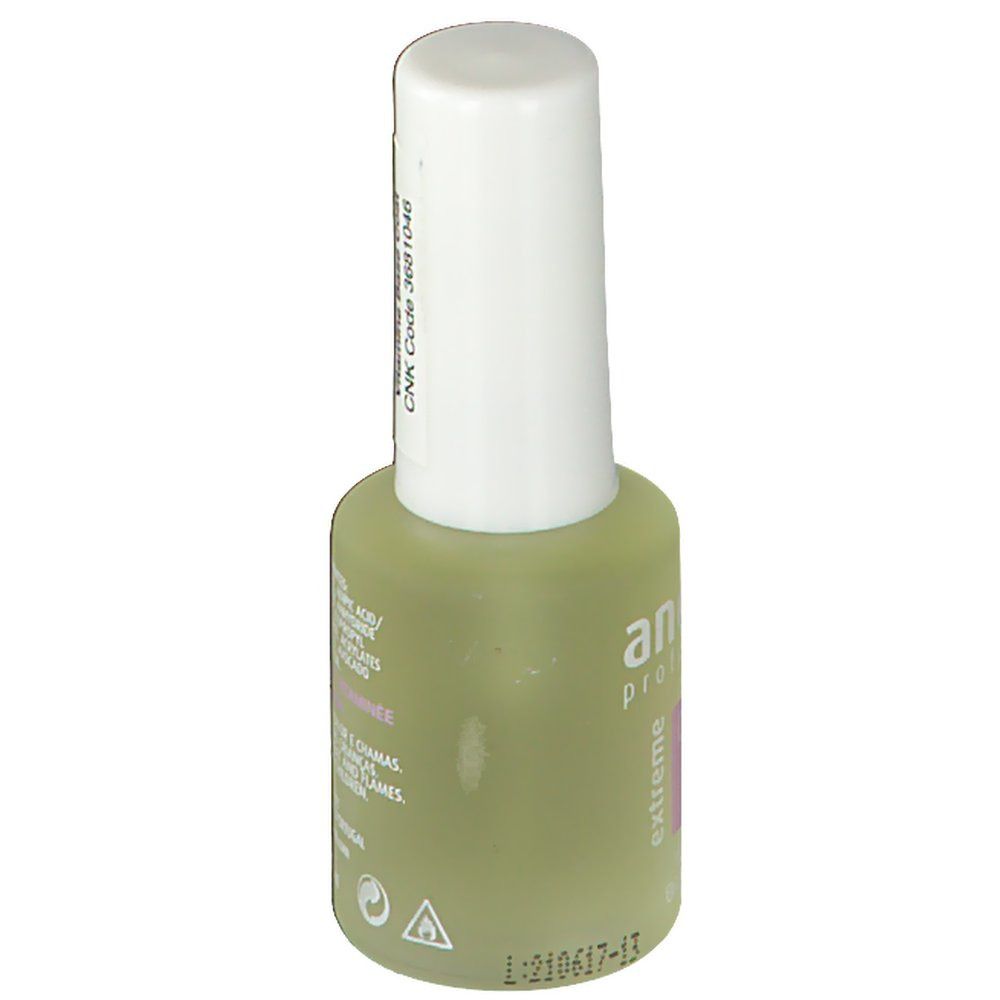 Flacon de vernis à ongles avec bouchon blanc. Inscription : andreia professional extreme. Ingrédients.