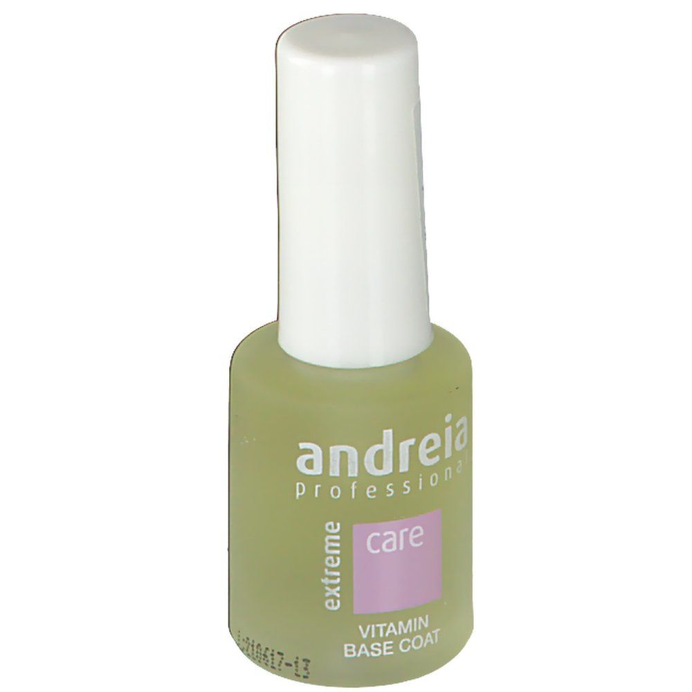 Flacon de vernis à ongles avec bouchon blanc. Inscription : andreia professional extreme care Vitamin Base Coat.