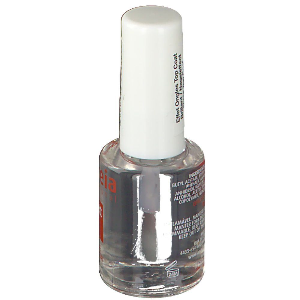 Achteraanzicht van een transparante nagellakfles met witte dop. Tekst en ingrediënten op het etiket.