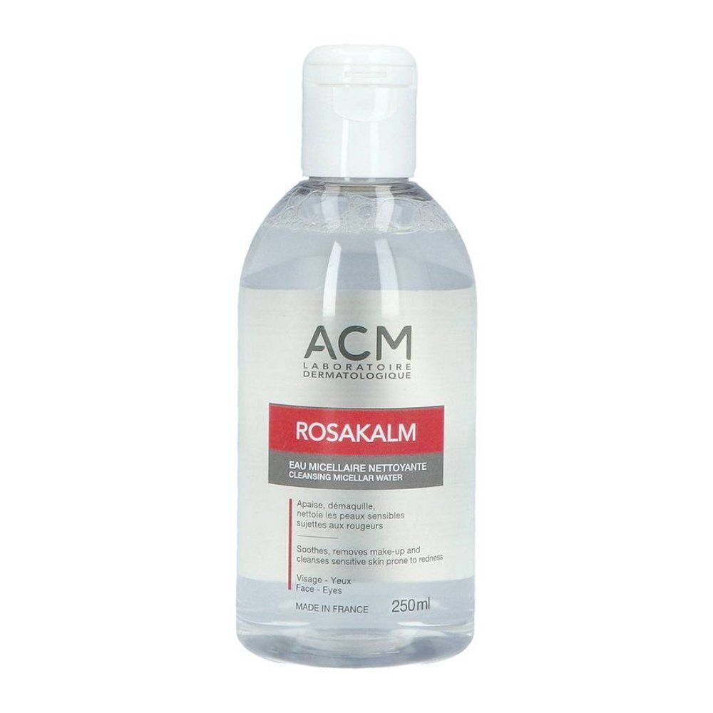 Bouteille d'eau micellaire Rosakalm. L'étiquette montre le logo ACM Laboratoire Dermatologique et le nom du produit. Fabriqué en France.