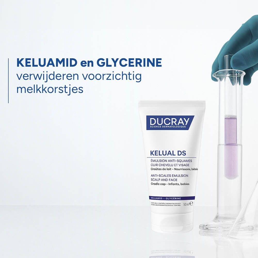 Witte tube met blauwe dop, Ducray Kelual DS Emulsie Anti-Squames.
