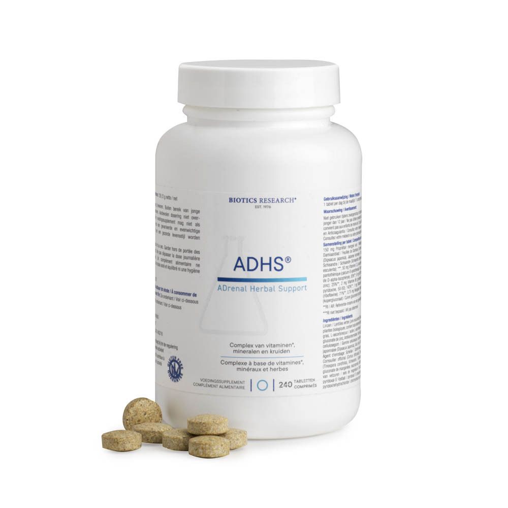 Witte fles met etiket en tabletten ernaast. Opschrift: ADHS, Adrenal Herbal Support. 240 tabletten. Tabletten zichtbaar.