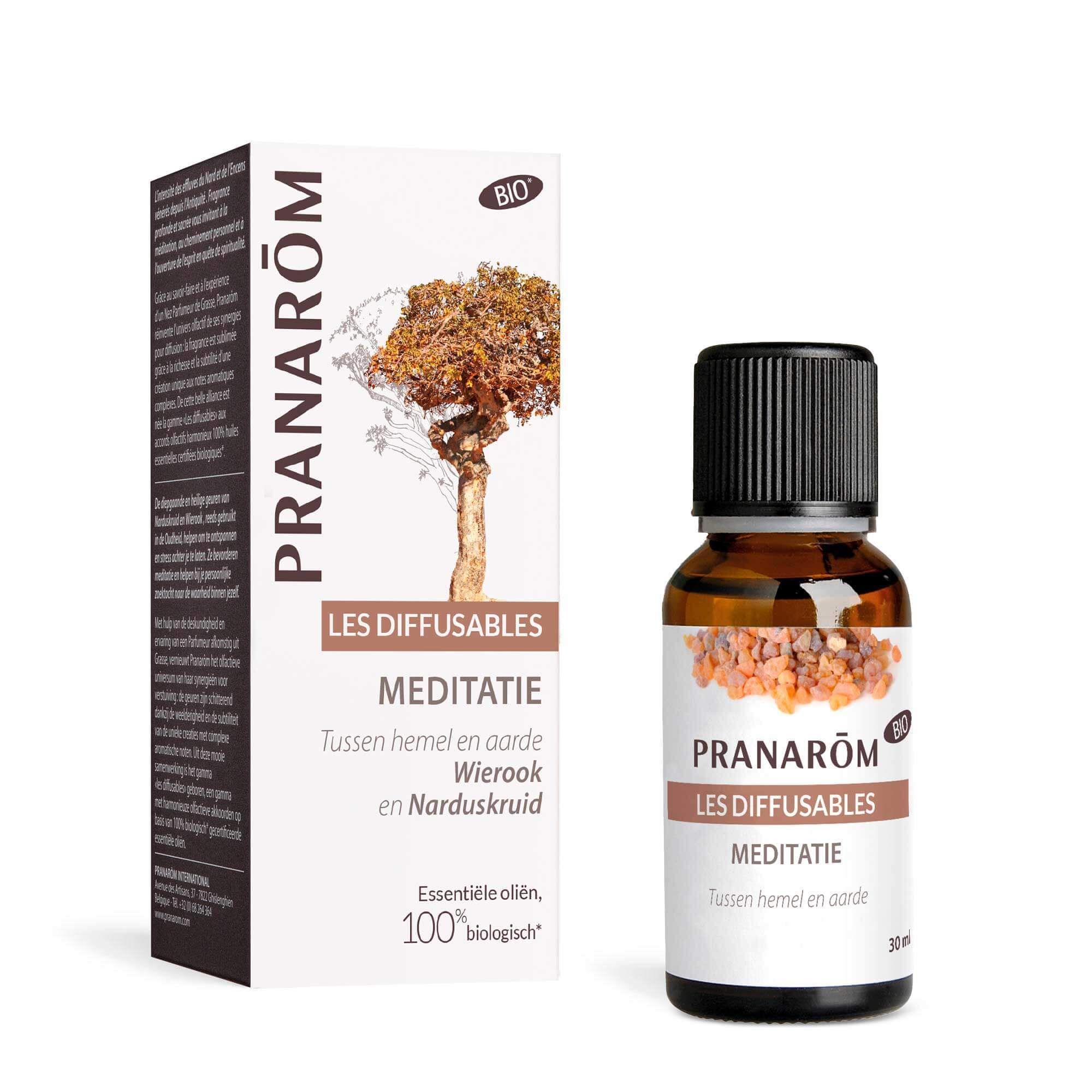 Bruine fles en doos. Opschrift: PRANAROM, LES DIFFUSABLES, MÉDITATION. Essentiële oliën. Bio-certificering. 30 ml.