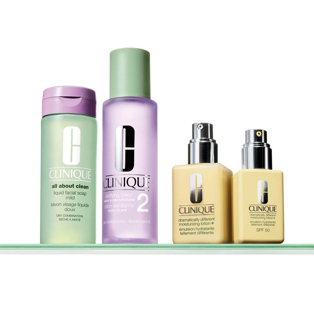Flacon Clinique Clarifying Lotion 2, vue de face avec étiquette et numéro 2.