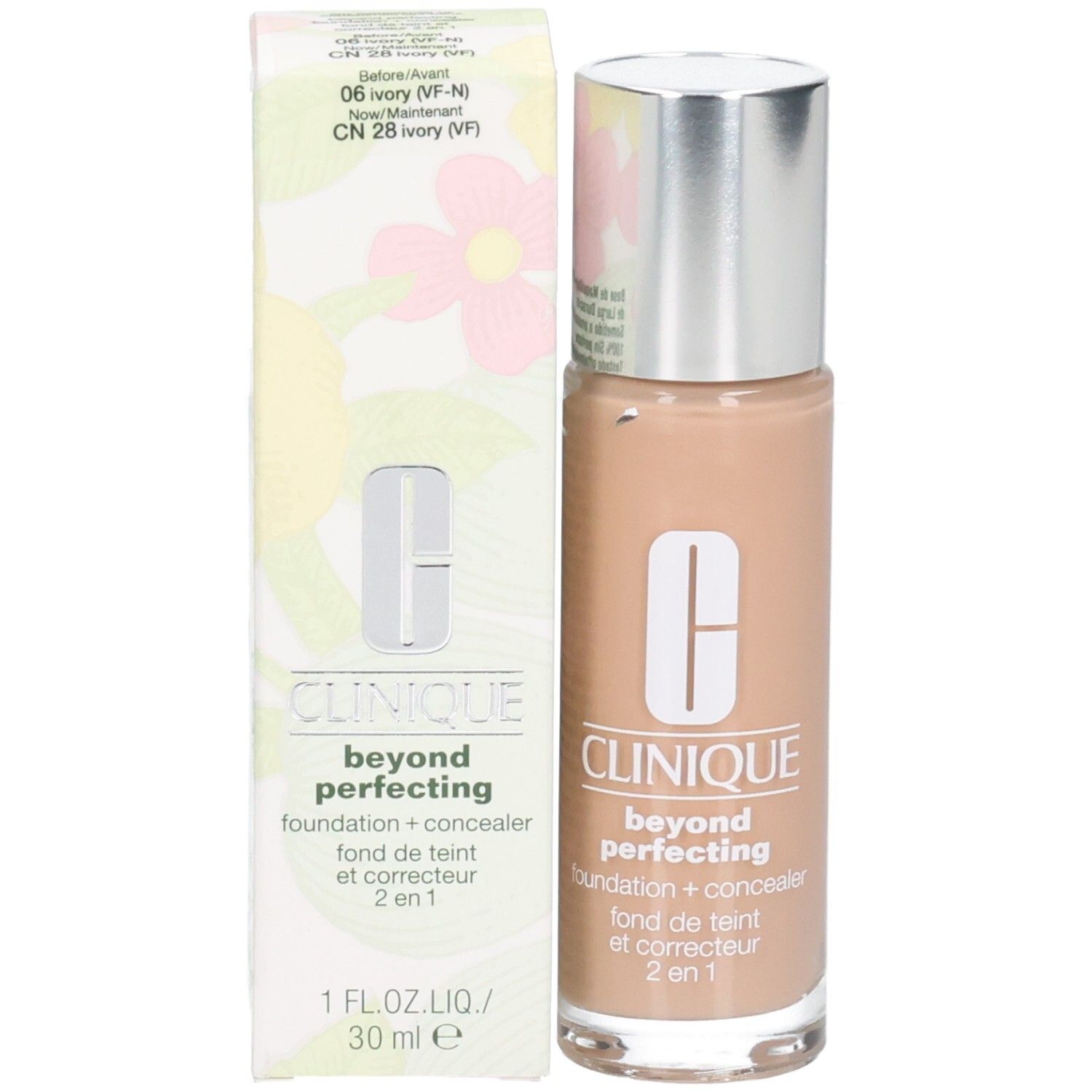Foundationflesje en verpakking. Opschrift: Clinique, beyond perfecting, foundation + concealer, 2 in 1. Kleur: CN 28 Ivory.