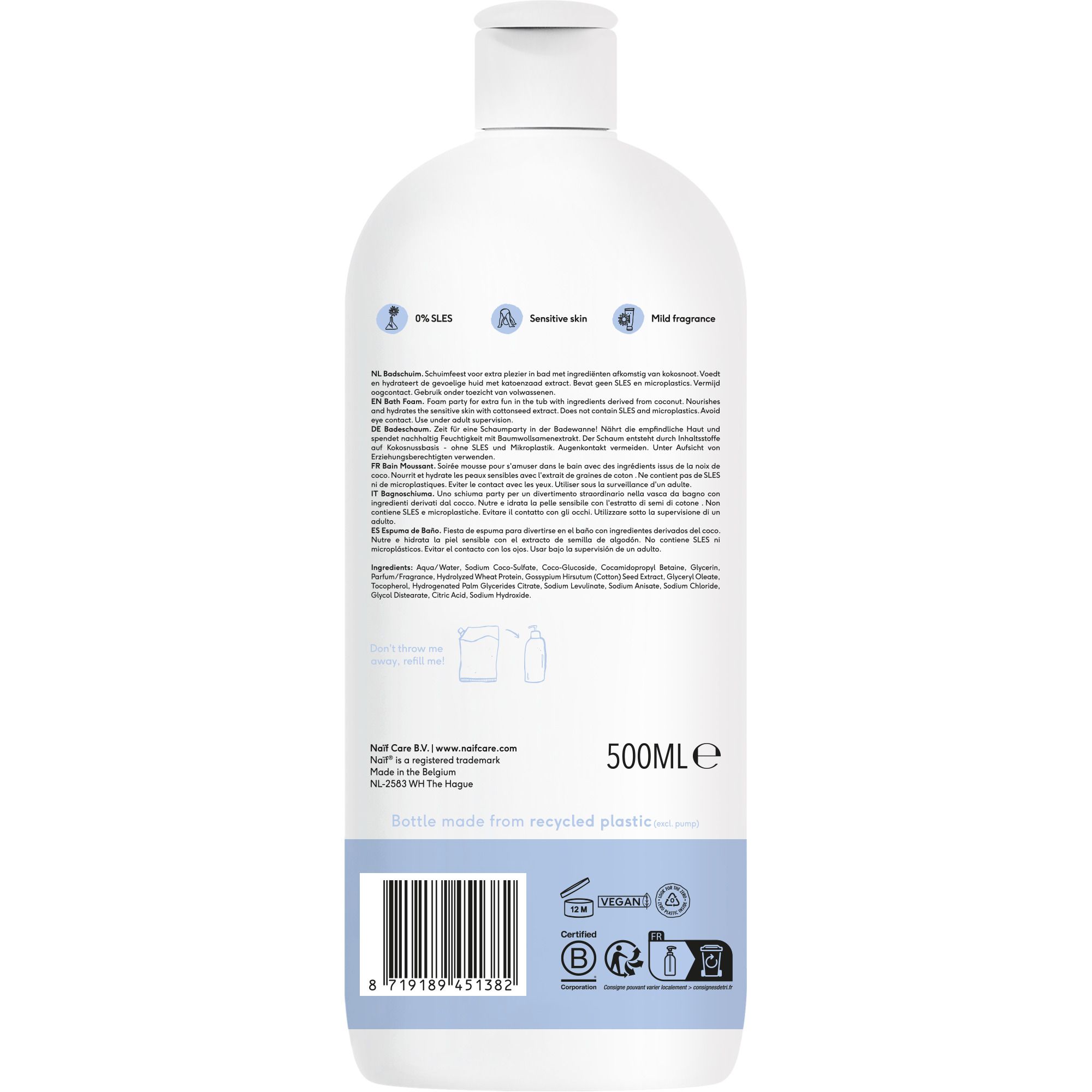 Witte fles met blauw etiket. Opschrift: NAÏF, Baby & Kids, Bath Foam. Walvis illustratie.