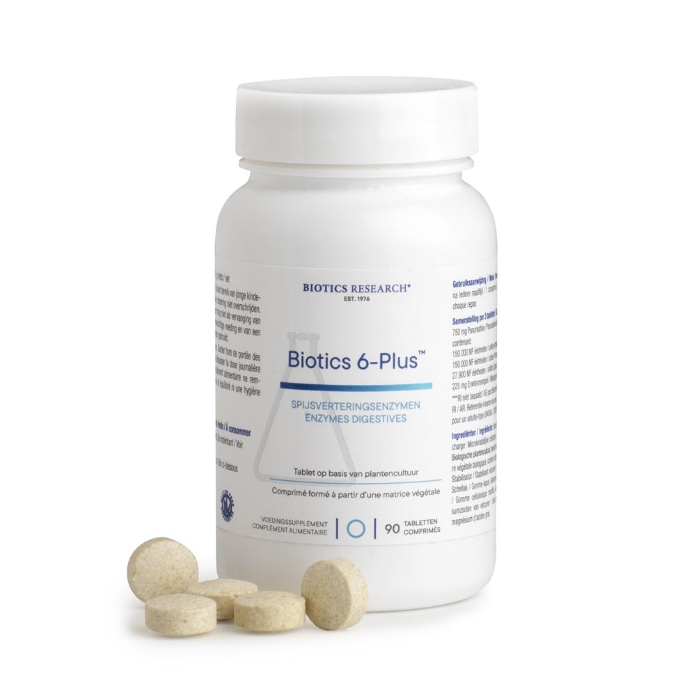 Witte fles met schroefdop. Tabletten ernaast. Opschrift: Biotics 6-Plus™. 90 tabletten.
