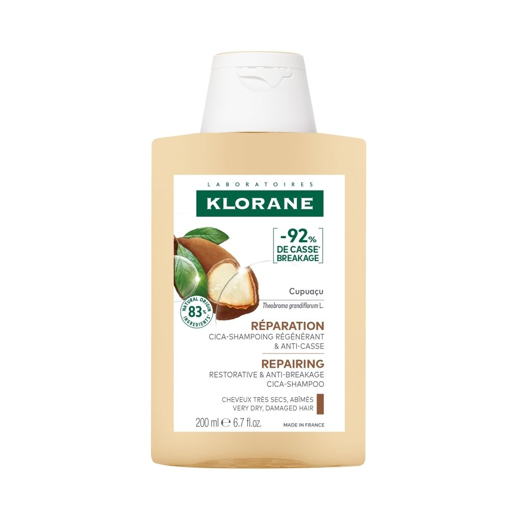 Klorane shampoofles met Cupuacu-motief en 83% natuurlijke ingrediënten.