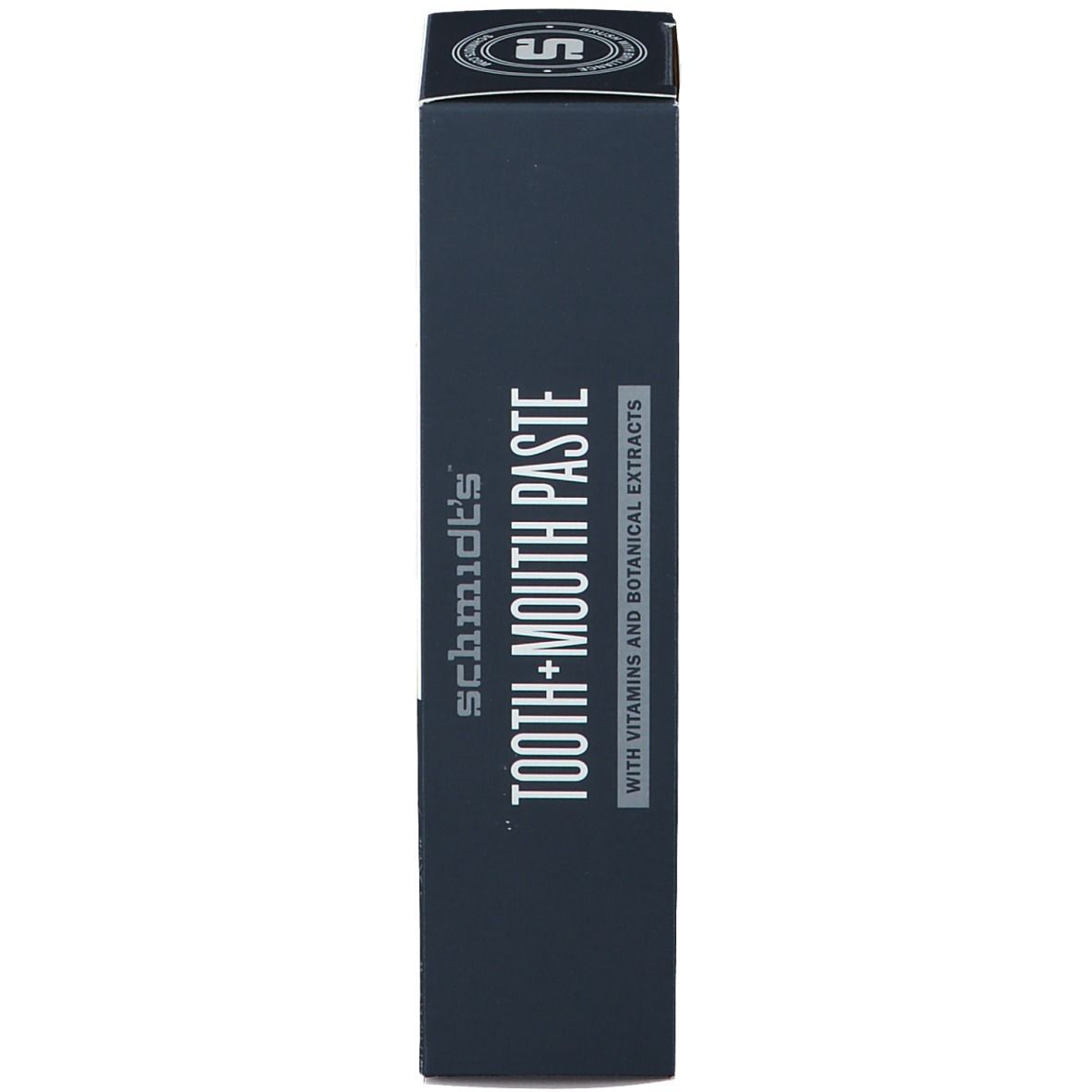 Smalle verpakking van de tandpasta. Opschrift: Tooth + Mouth Paste. Met vitaminen en botanische extracten.