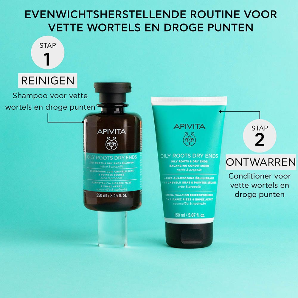 Shampoofles en conditioner tube naast elkaar. Tekst beschrijft een routine voor vette wortels en droge punten.