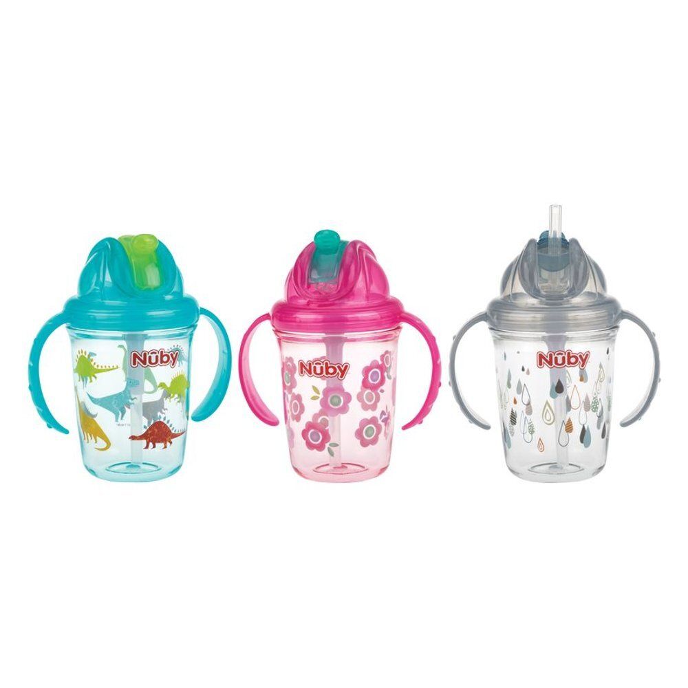 Drie bekers naast elkaar. Blauw, roze en grijs. Merk Nûby.