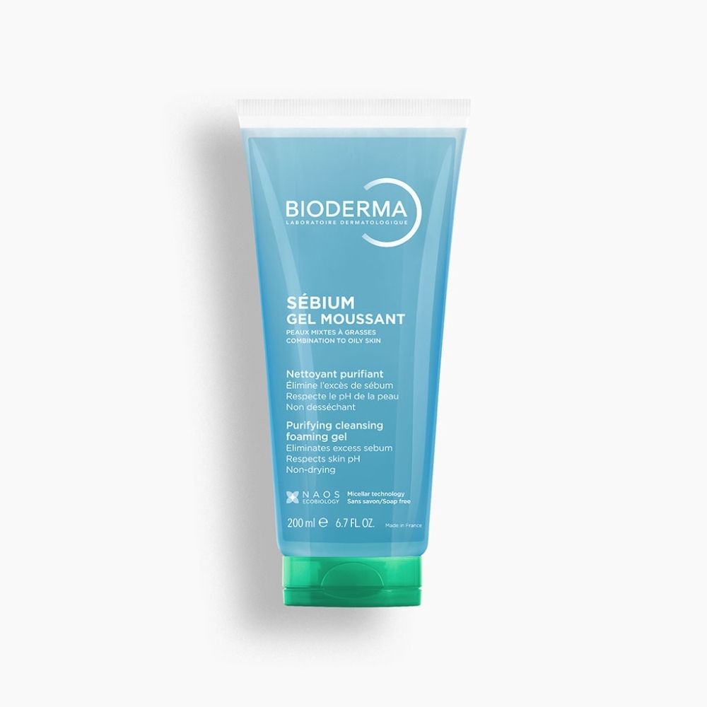 Bioderma Sebium Gel Moussant gel nettoyant purifiant pour peau grasse.