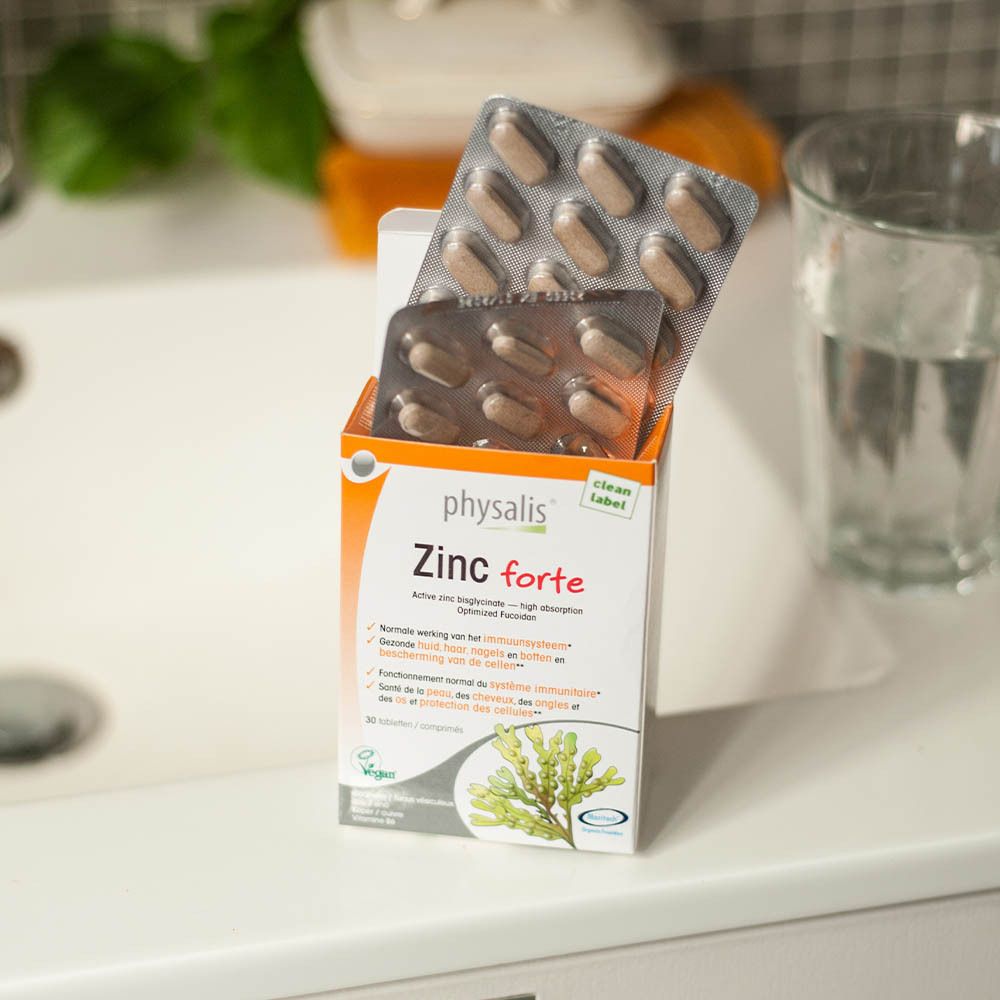 Productverpakking van Physalis Zinc forte. Tabletten in blisterverpakkingen. Geopend, met tabletten zichtbaar.